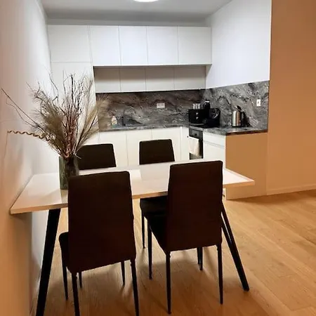 Апартаменты Danubius 1805 *